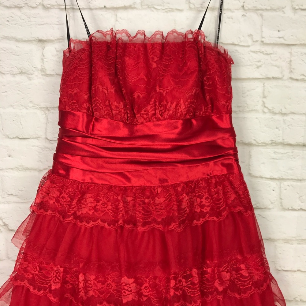 Masquerade Strapless Layer Lace Tulle Formal Dress - Picture 2 of 8